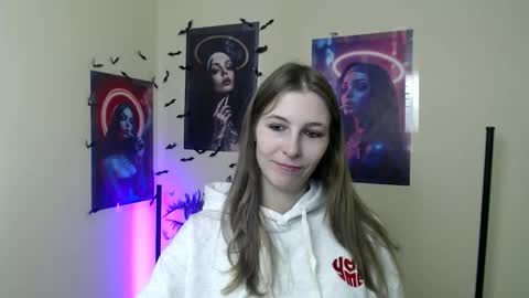 Snapshot of stranger_giirl chatting on November 2025 12:37:02 PM Amalia online show from November 2025 12:37:02 PM