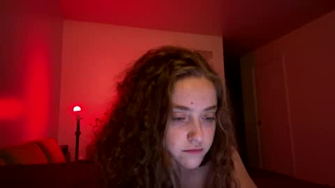 Snapshot of strawberrylotsacake chatting on September 2025 05:23:02 AM Strawberrylotsacake online show from September 2025 05:23:02 AM