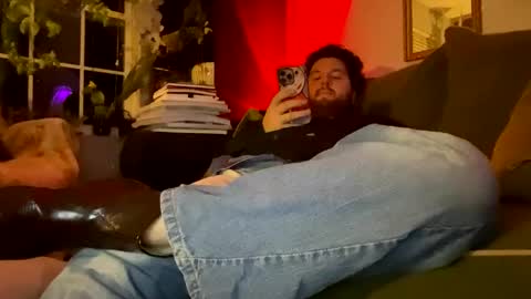 Liam online show from November 2025 02:22:02 AM