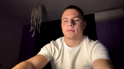 Strong Baby online show from October 2025 07:01:02 PM