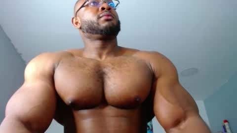 strong_george1 online show from December 2024 11:43:02 PM