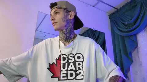 stuart_boy_ online show from December 2024 02:38:02 AM