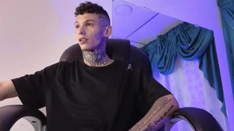 stuart_boy_ online show from December 2024 03:12:01 AM