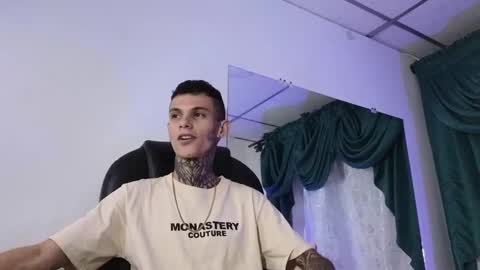 stuart_boy_ online show from January 2025 03:37:01 AM