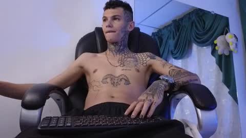 stuart_boy_ online show from January 2025 08:11:02 AM