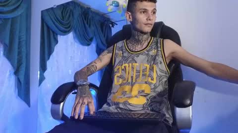 stuart_boy_ online show from February 2025 03:52:02 AM