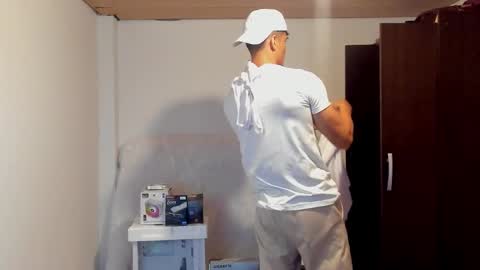 stylish men online show from October 2025 01:07:01 PM