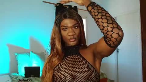 Snapshot of suannyklatten_ chatting on February 2025 12:19:02 PM Suanny Klatten It is my account independent online show from February 2025 12:19:02 PM