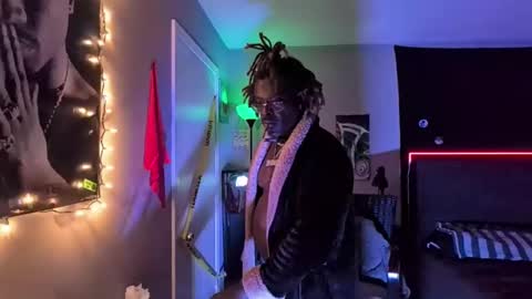 Snapshot of suavechocolatecity chatting on November 2025 02:32:01 AM Hot Chocolate online show from November 2025 02:32:01 AM