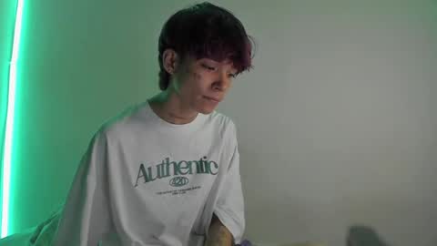 Snapshot of submissive_boyy_ chatting on October 2025 06:25:02 PM nico online show from October 2025 06:25:02 PM