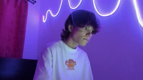 Snapshot of submissive_boyy_ chatting on December 2025 05:08:02 PM nico online show from December 2025 05:08:02 PM