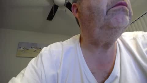 Snapshot of subswichuser00060960 chatting on December 2024 02:21:01 PM subswitchuser online show from December 2024 02:21:01 PM