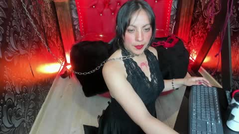 Yunna online show from December 2024 01:07:02 PM