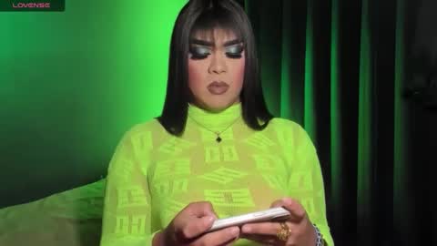 JADE ELYSE online show from November 2025 06:40:02 PM