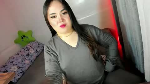 Snapshot of suckinghercock803 chatting on October 2025 05:52:02 AM Millany online show from October 2025 05:52:02 AM