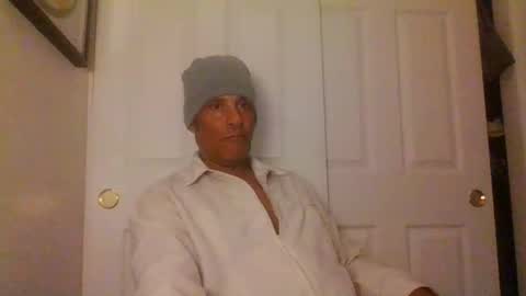 Snapshot of suckitu812 chatting on November 2025 07:30:02 AM SUCKITU812 online show from November 2025 07:30:02 AM