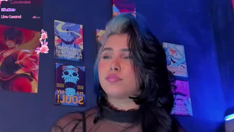 Snapshot of sucubo_69_ chatting on December 2024 11:00:01 AM Rouss online show from December 2024 11:00:01 AM