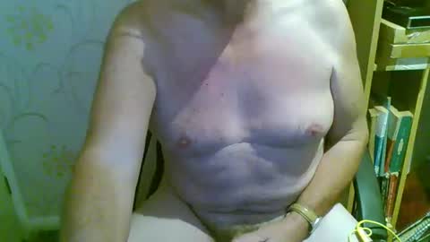 Snapshot of suffolkboy4 chatting on November 2025 09:48:01 PM suffolkboy4 online show from November 2025 09:48:01 PM