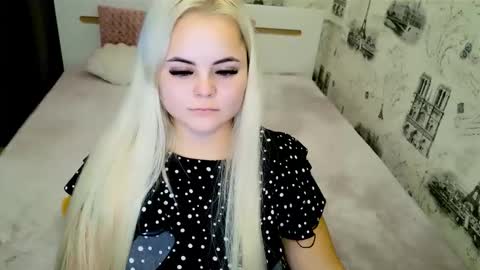 sugarkissx online show from October 2025 06:30:01 PM