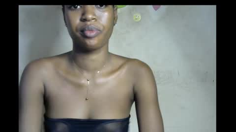 Bella online show from November 2025 10:15:02 AM