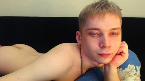 Sugarbutter  online show from February 2025 11:02:02 PM