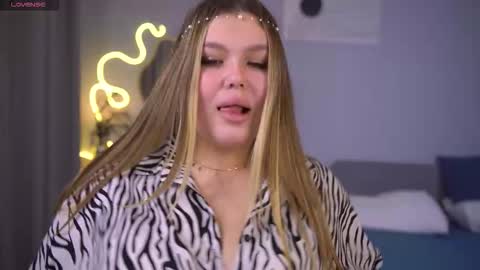 Agata online show from September 2025 03:56:01 PM
