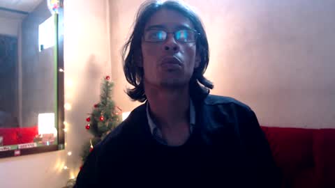 suggabrown_ online show from December 2024 09:33:02 PM