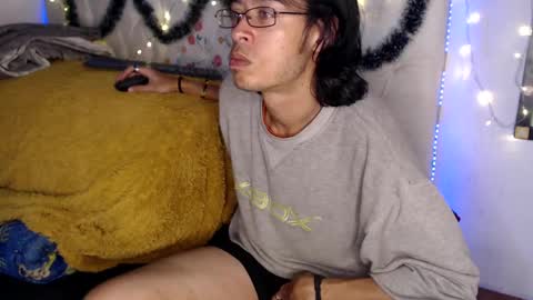 suggabrown_ online show from January 2025 04:04:01 AM