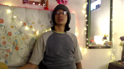 suggabrown_ online show from March 2025 11:07:02 AM