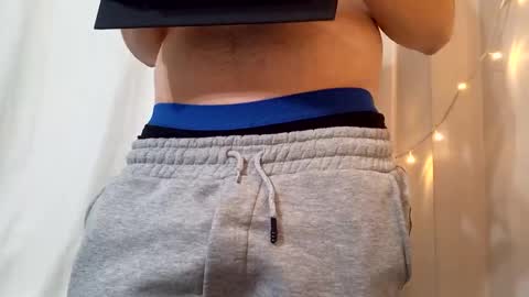 Niko online show from October 2025 07:59:01 PM