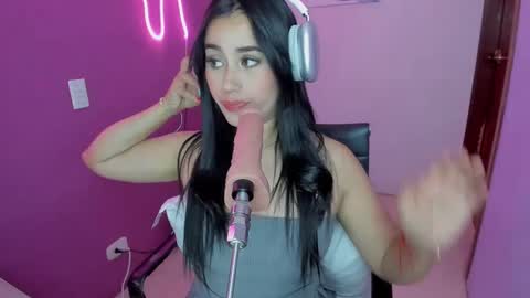 Diana online show from October 2025 01:07:01 PM