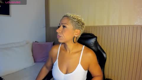 Summer online show from October 2025 11:22:02 AM