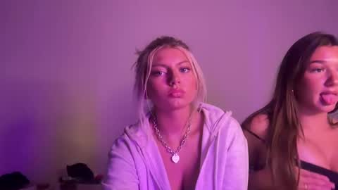 summerclarke2 online show from October 2025 10:11:01 AM