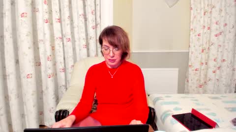 summerliza online show from December 2024 10:44:02 PM
