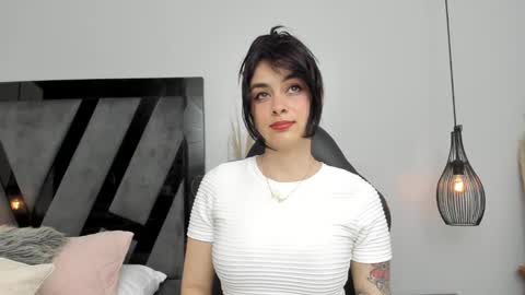 Snapshot of summerprints chatting on March 2025 04:11:01 PM Summer online show from March 2025 04:11:01 PM