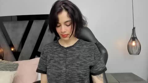 Snapshot of summerprints chatting on March 2025 03:56:01 PM Summer online show from March 2025 03:56:01 PM