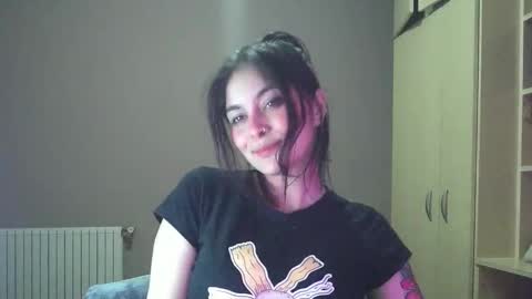 Snapshot of summerprints chatting on October 2025 07:48:01 PM Summer online show from October 2025 07:48:01 PM