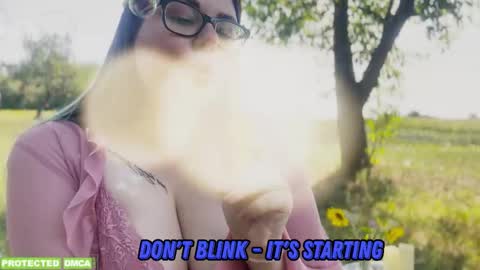 Tina. Im topless model  online show from October 2025 08:03:01 AM