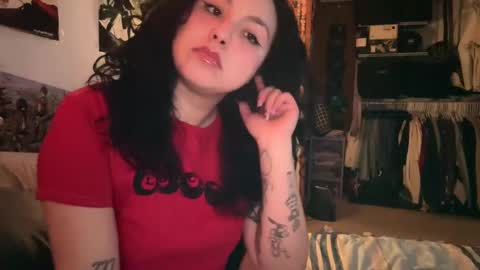 Snapshot of sunflowerxo chatting on February 2025 08:41:01 AM Sofie online show from February 2025 08:41:01 AM