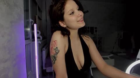 Amy online show from February 2025 12:08:02 AM