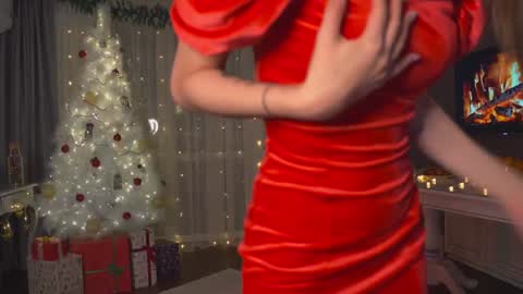 Kate online show from December 2024 03:42:02 PM