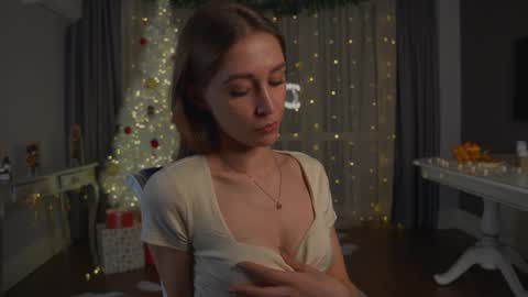 Kate online show from December 2024 06:18:02 PM