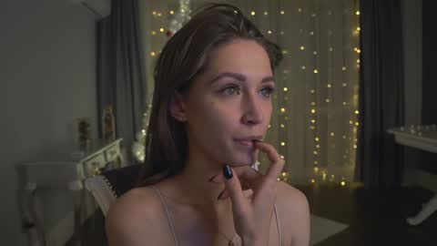 Kate online show from January 2025 10:37:01 PM