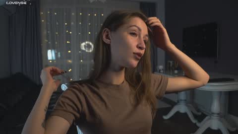 Kate online show from February 2025 07:38:01 PM