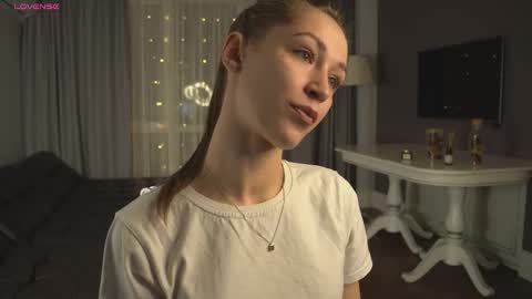Kate online show from February 2025 02:48:02 PM