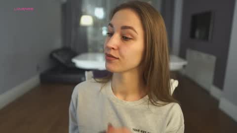 Kate online show from February 2025 04:21:01 PM
