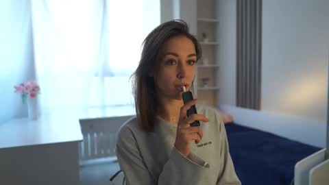 Kate online show from October 2025 03:25:03 AM