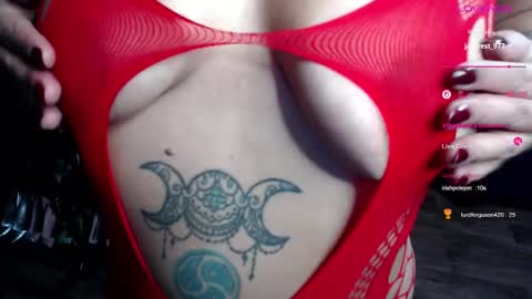 Snapshot of sunni_hottie chatting on October 2025 01:26:01 AM Sunni Knight online show from October 2025 01:26:01 AM