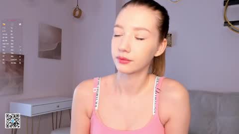 Snapshot of sunnmoonn chatting on March 2025 11:22:02 AM Lily online show from March 2025 11:22:02 AM