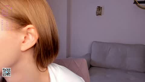 Snapshot of sunnmoonn chatting on March 2025 04:38:02 PM Lily online show from March 2025 04:38:02 PM